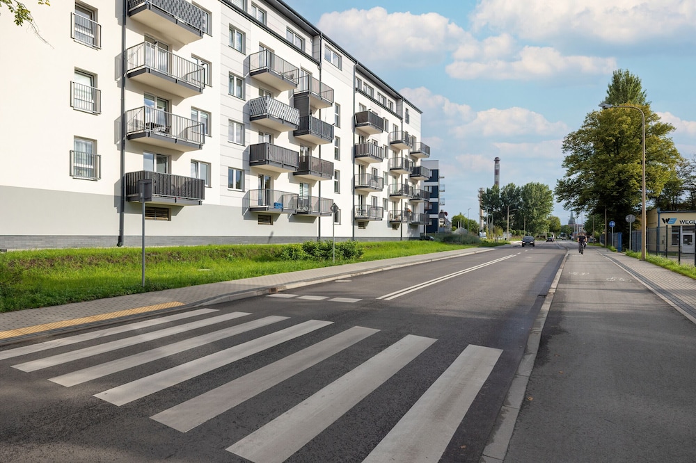 Apartment Luzycka 15 by Renters view 4