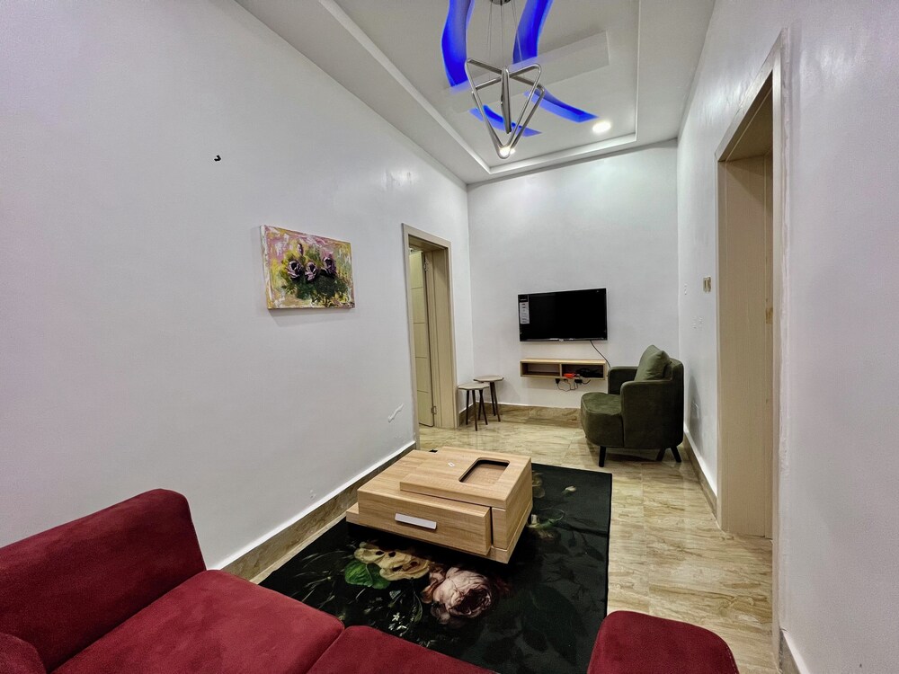 FURNISHED APARTMENTS
