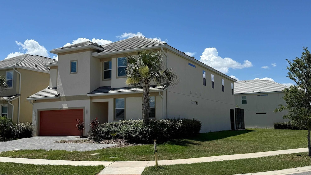Family Friendly 12bd w Jacuzzi Veranda Palms 4401