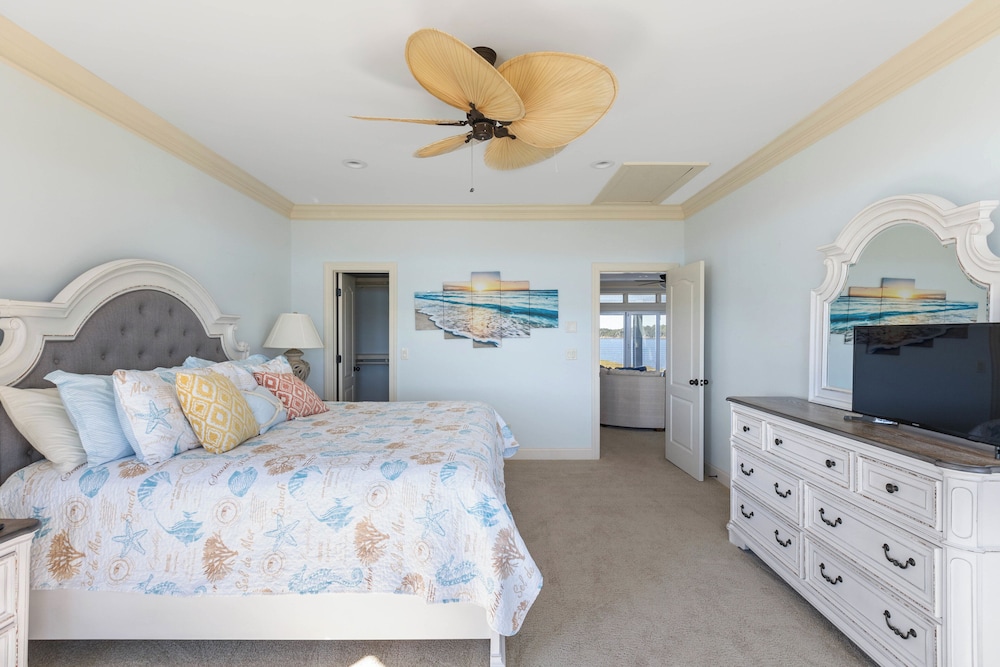 Permuda Private Island by Topsail Realty