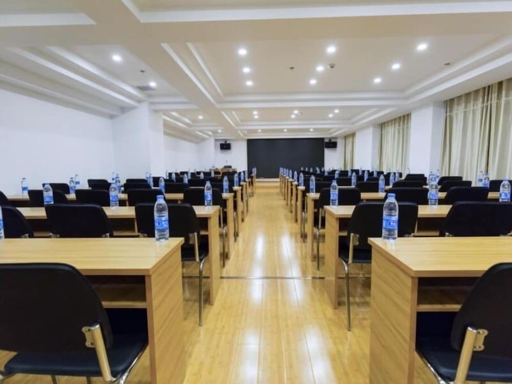 GreenTree Inn Hefei Feixi County South Jinzhai Road Jinyun International Hotel