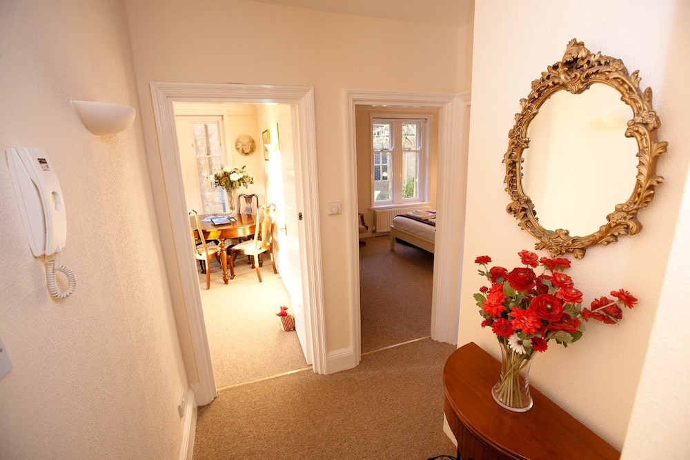 Sherborne Vacations - Abbey Court - Property Image 5