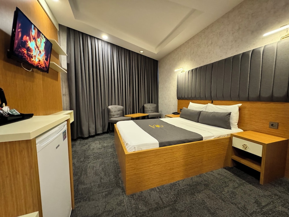 E5 Park Hotel - Image 25