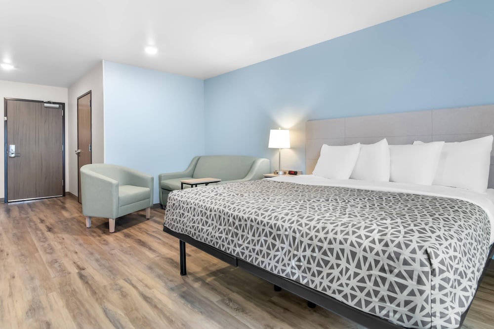 Woodspring Suites Elkhart