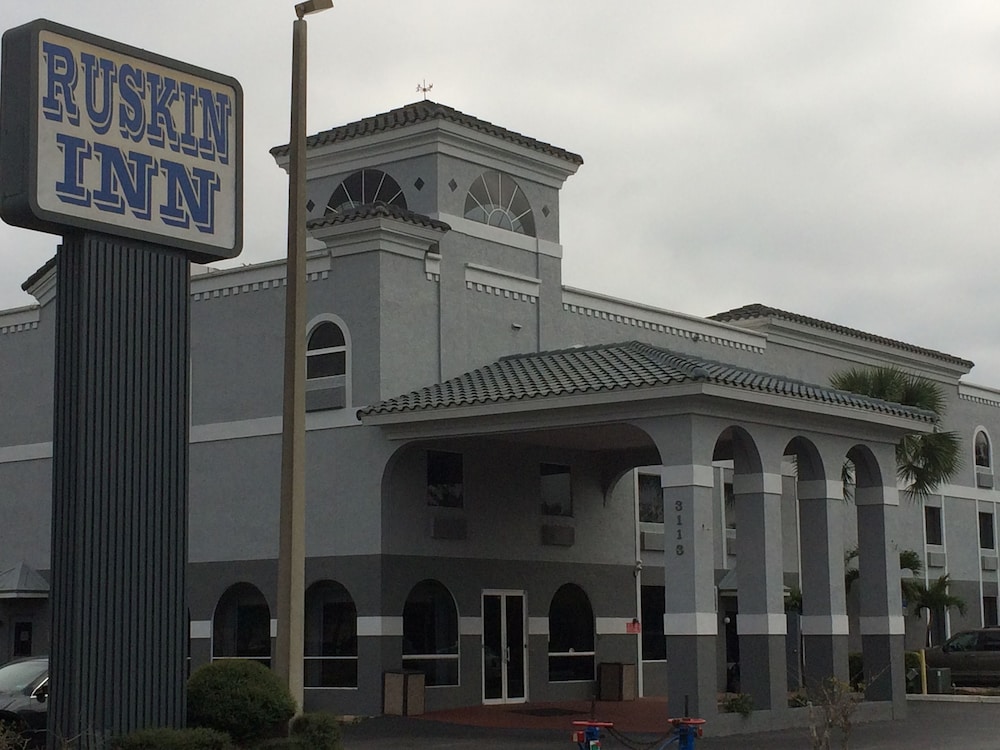 Ruskin Inn Hotel