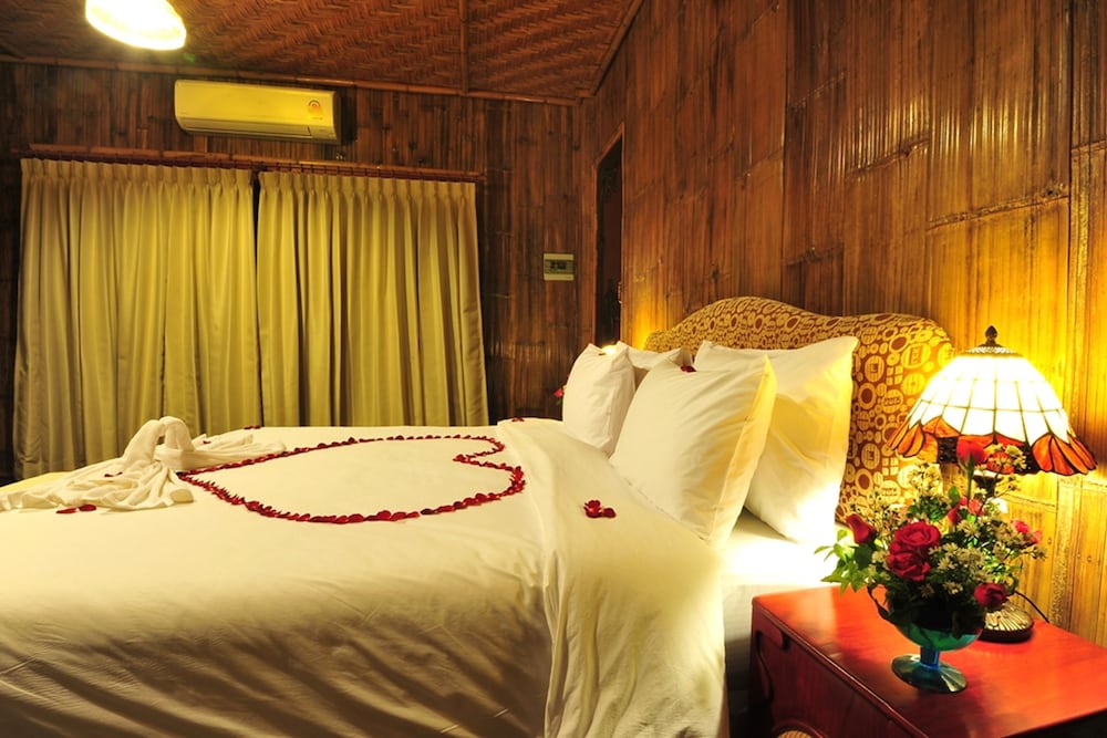 Reewa Waree Resort