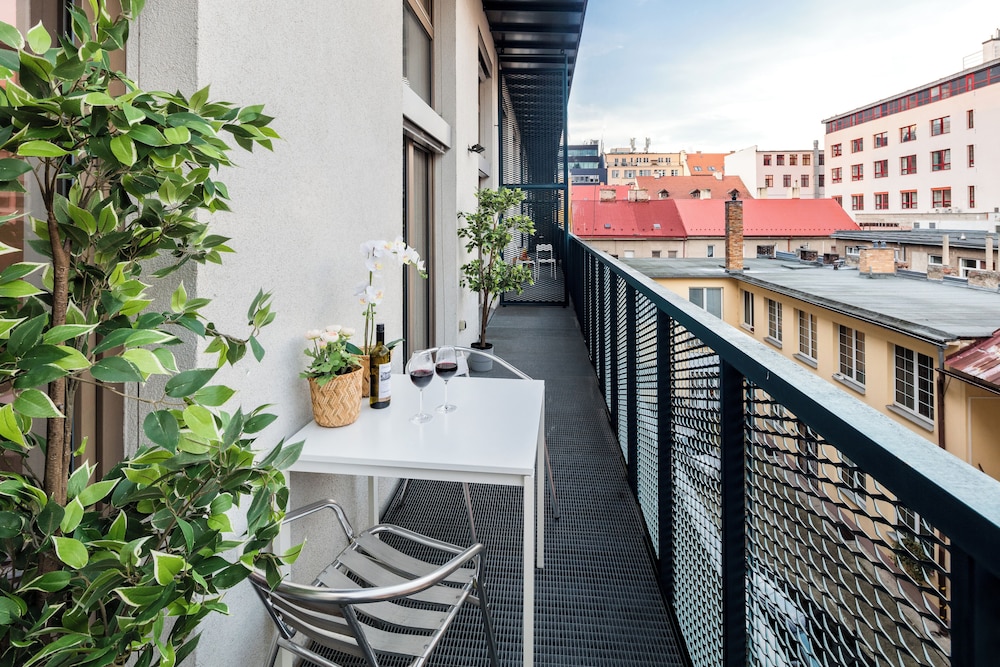 Apart loft hotel in Karlin