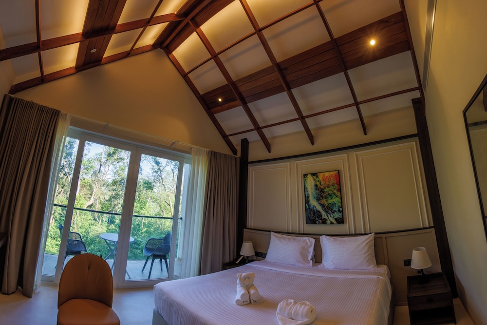CherryLoft Luxury Resort