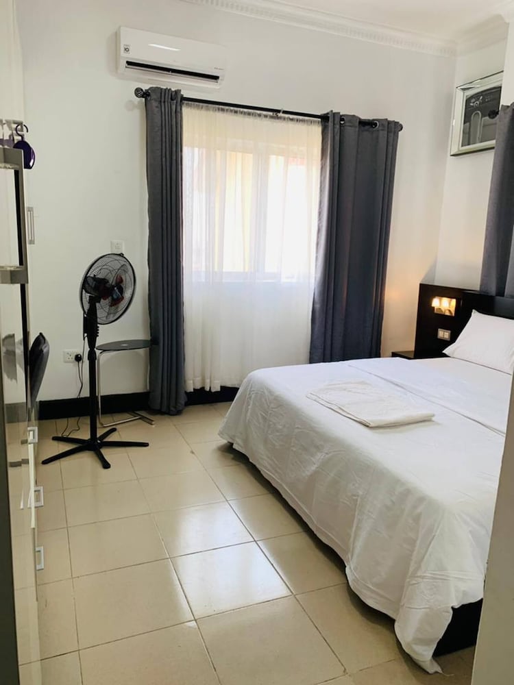 3 Bed Apartment at a Central Location