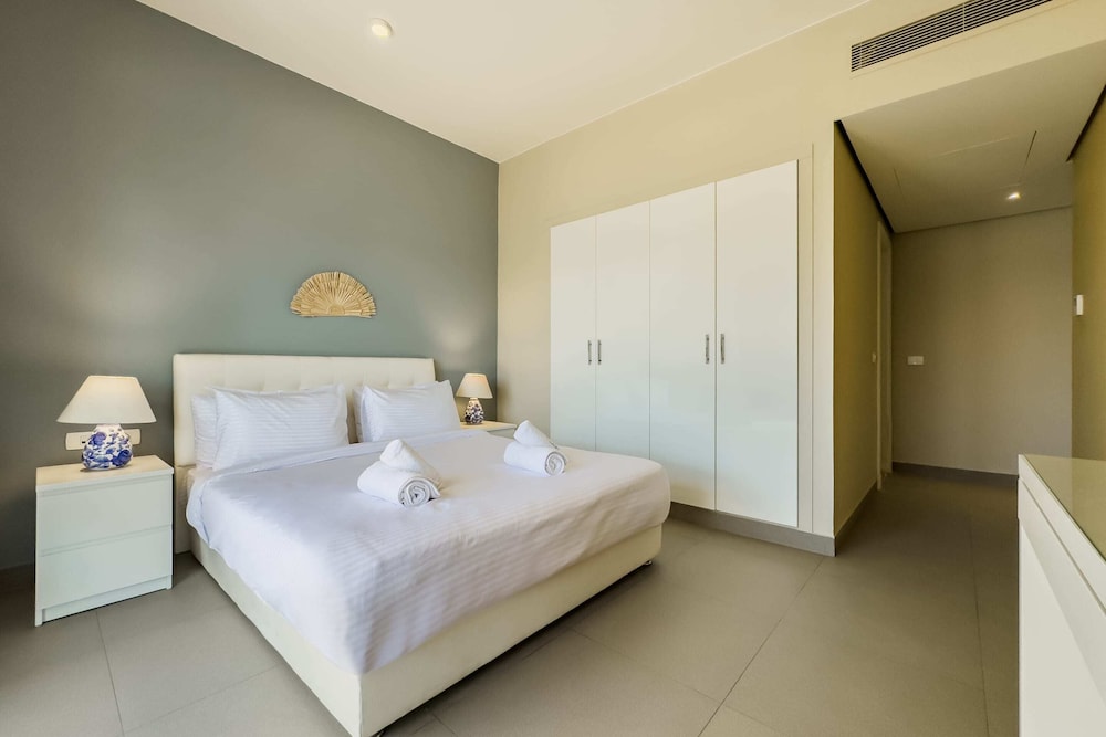 Xuru Stays I Sundown Symphony 4mbdr Villa @ Joubal El Gouna