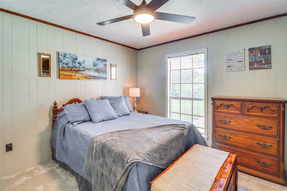 Rural Retreat: Cypress Lake By Roosevelt St Park