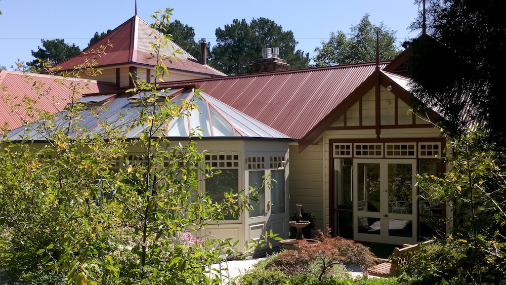 Bethany Manor Bed & Breakfast