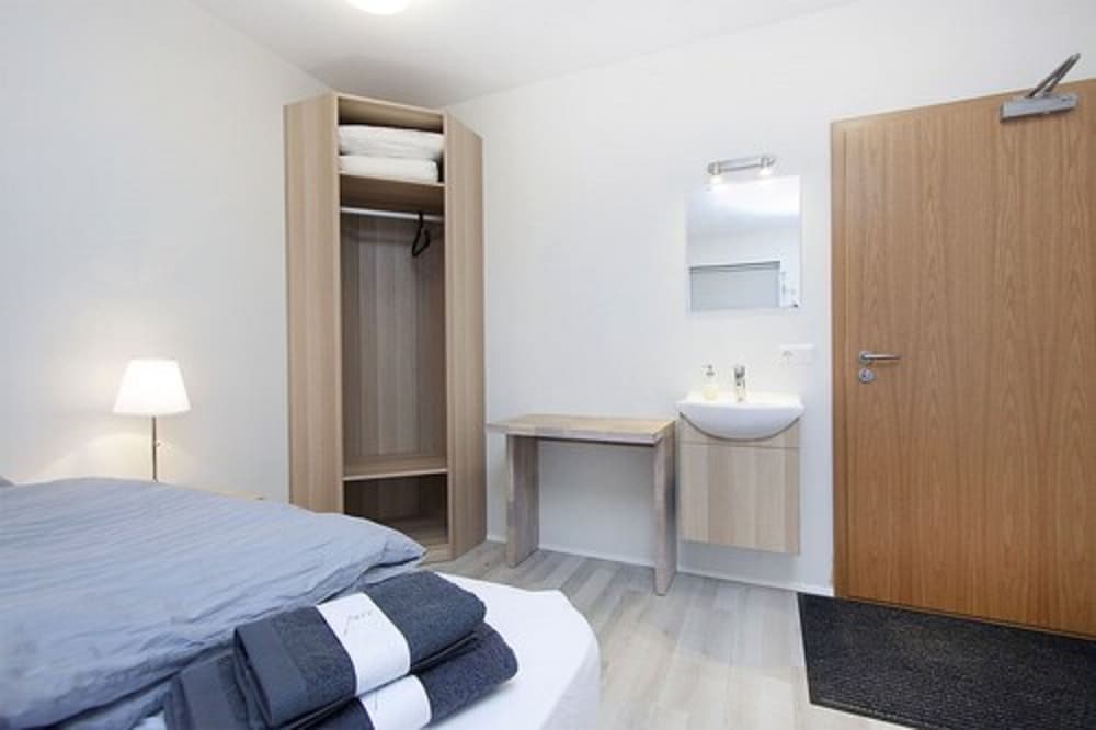 Kef Guesthouse by Keflavík airport