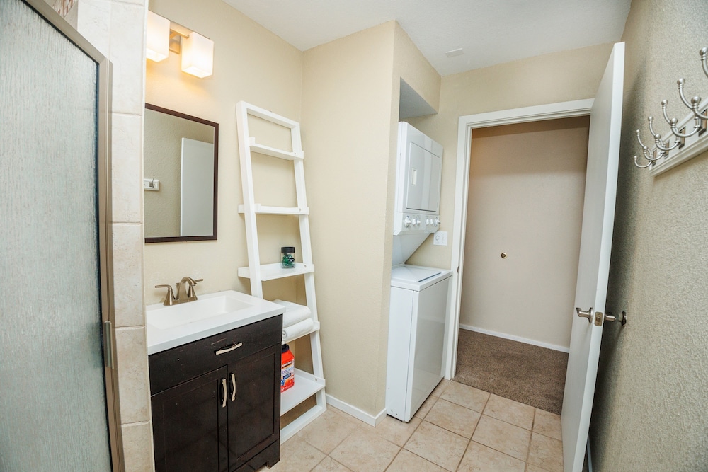 Tan Oak 15 4 Bedroom Home