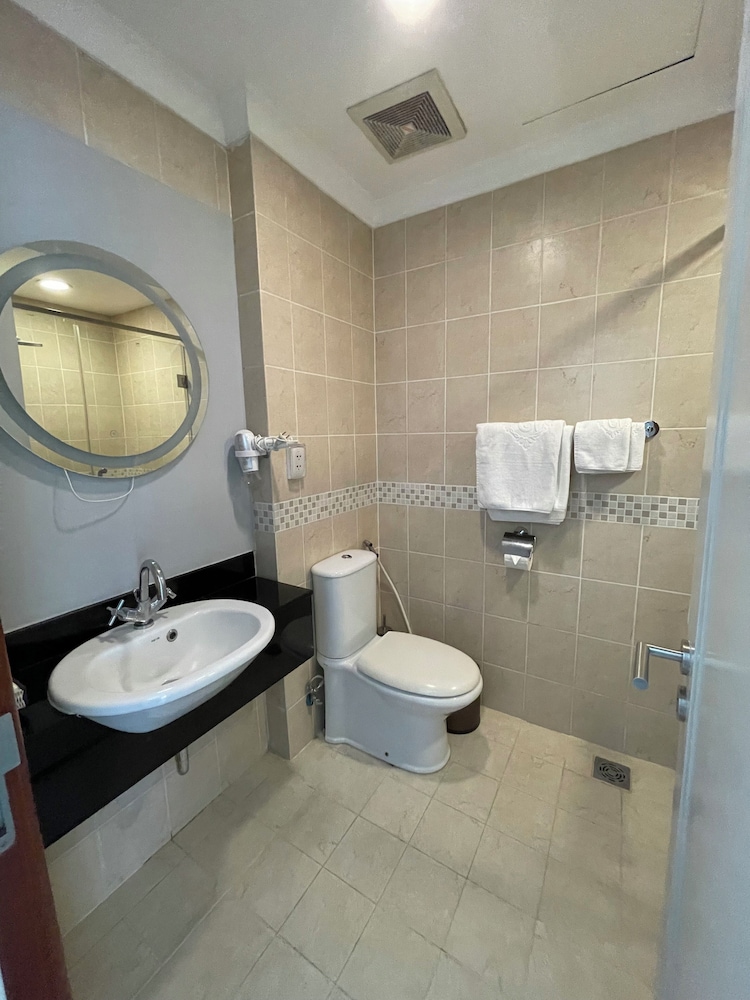 2Q Apartment