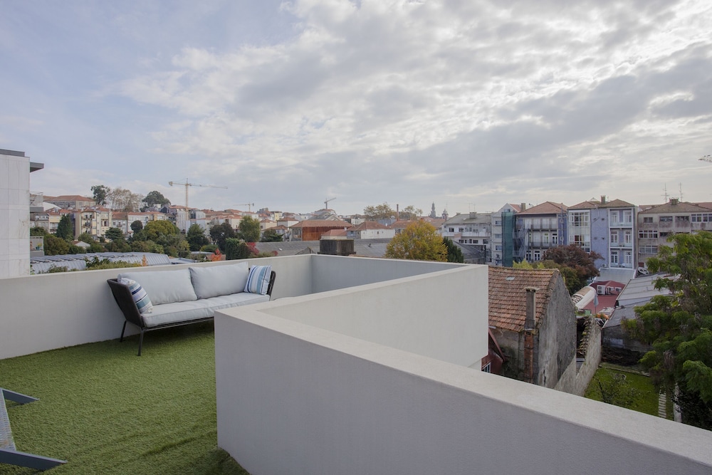 Liiiving In Porto-Historic Sunny Terrace