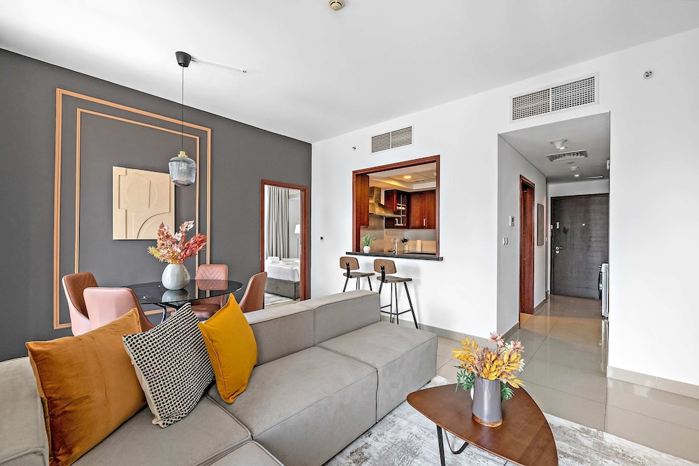 Silkhaus Near Burj Khalifa Modern High Floor