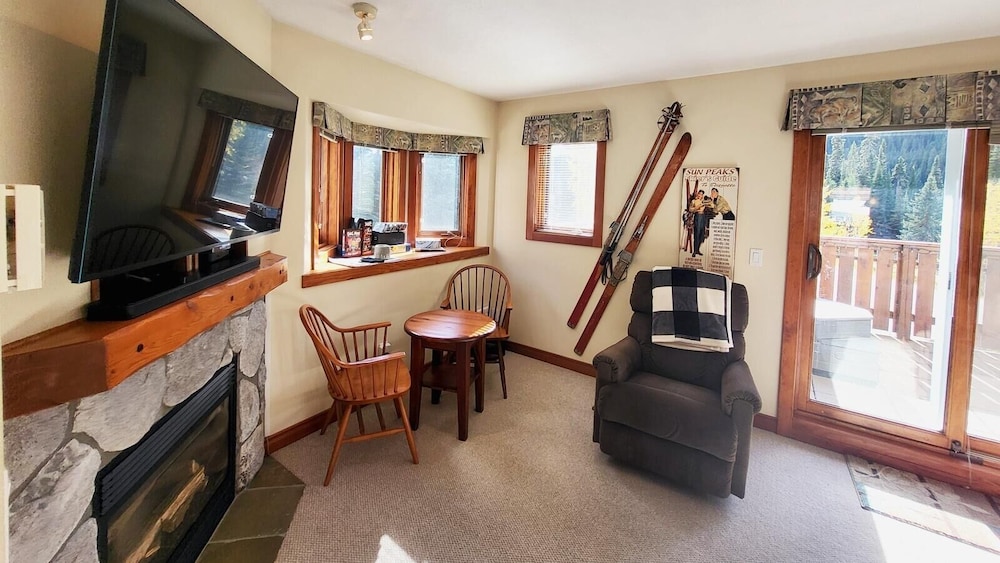 Sun Peaks Vacations - Timberline Village 46 4 Bedroom Home - Property Image 22