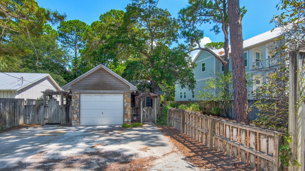 Pet Friendly on Canal in Old Seagrove - Next to Seaside & 3 Blocks to Beach! view 3