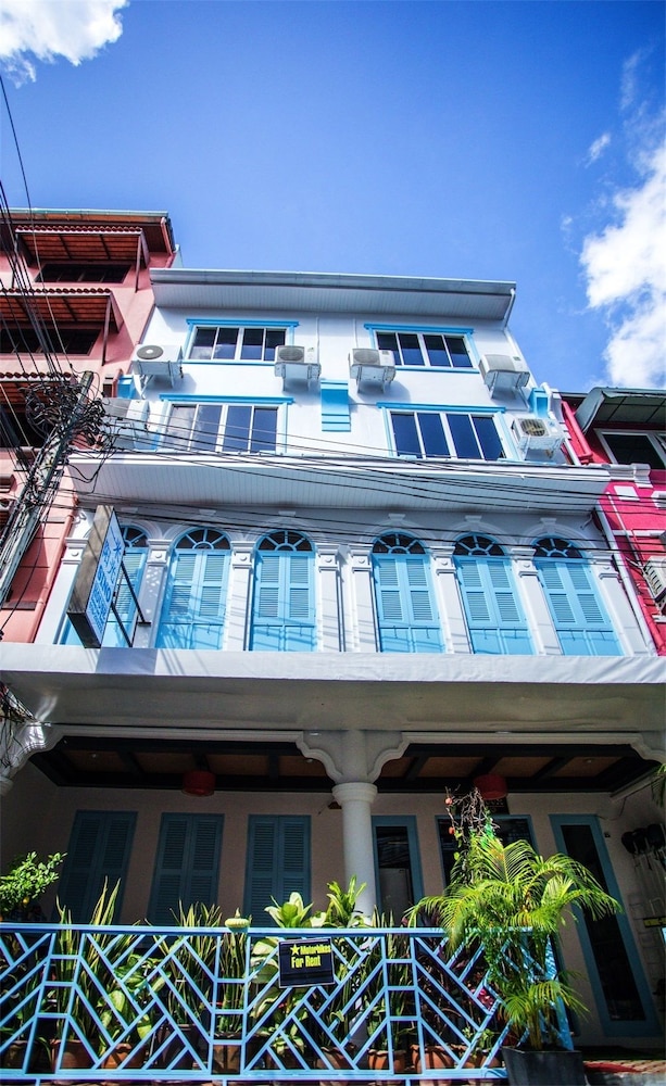 Patong Sino House