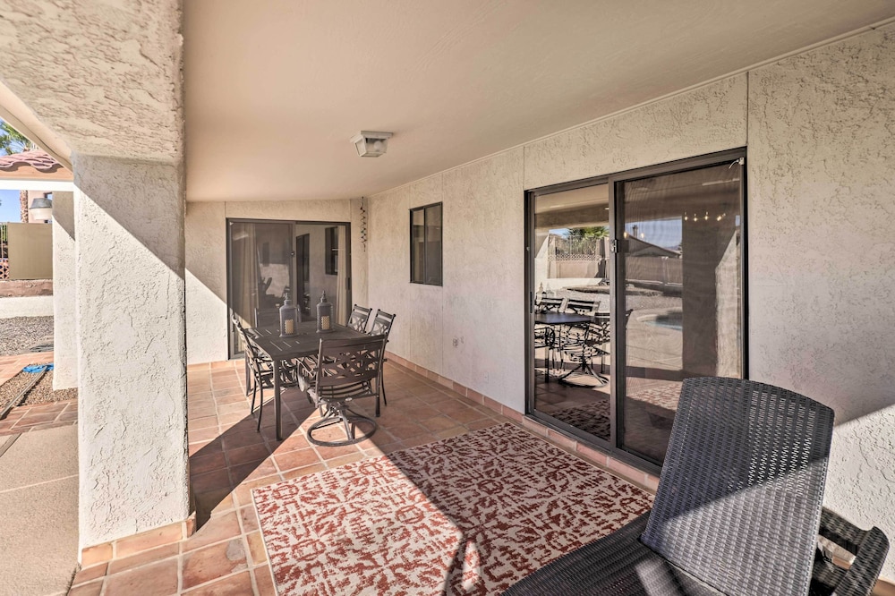 Private Pool & Hot Tub: Havasu Getaway! view 4