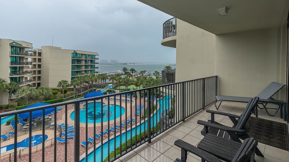 Phoenix On The Bay 1411 3 Bedroom Condo