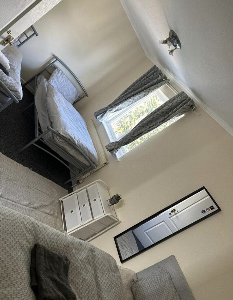 Essence accommodation Bed and Breakfast view 4