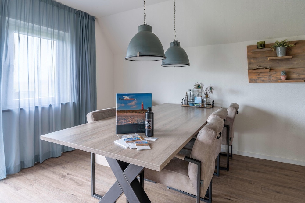 Tastefully and Modernly Furnished Holiday Home for 6 Persons
