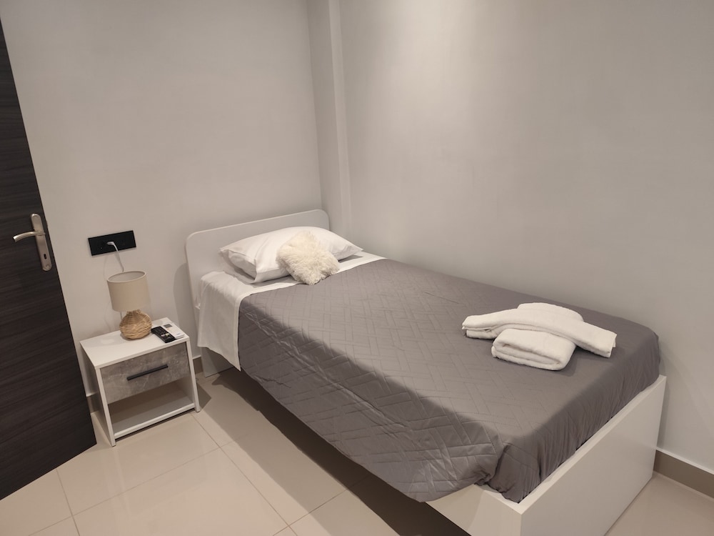 La Casa di Kosta Luxury Apartment, Kontogialos Beach, sea Views