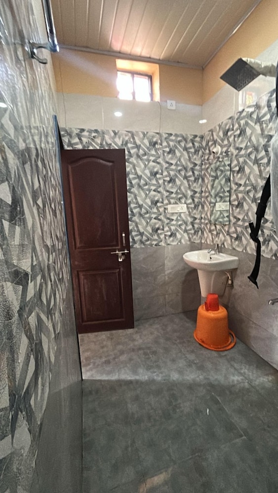 Seeta Residency