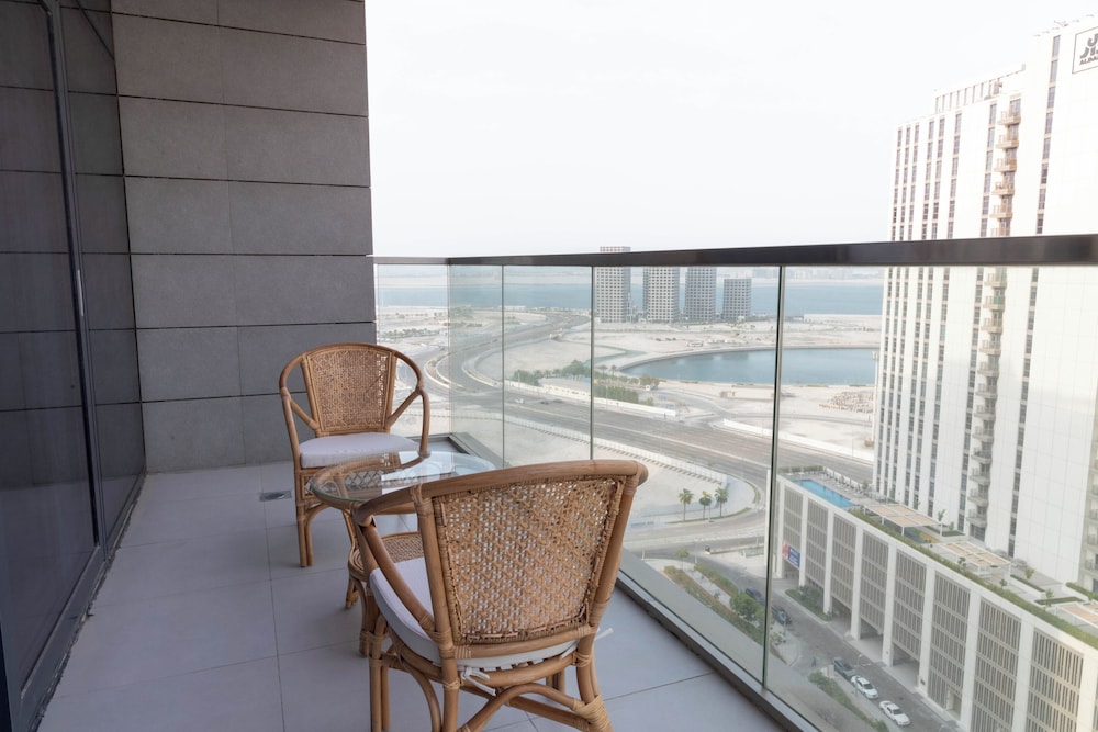 Bloomfields Luxurious 2BR In Parkside