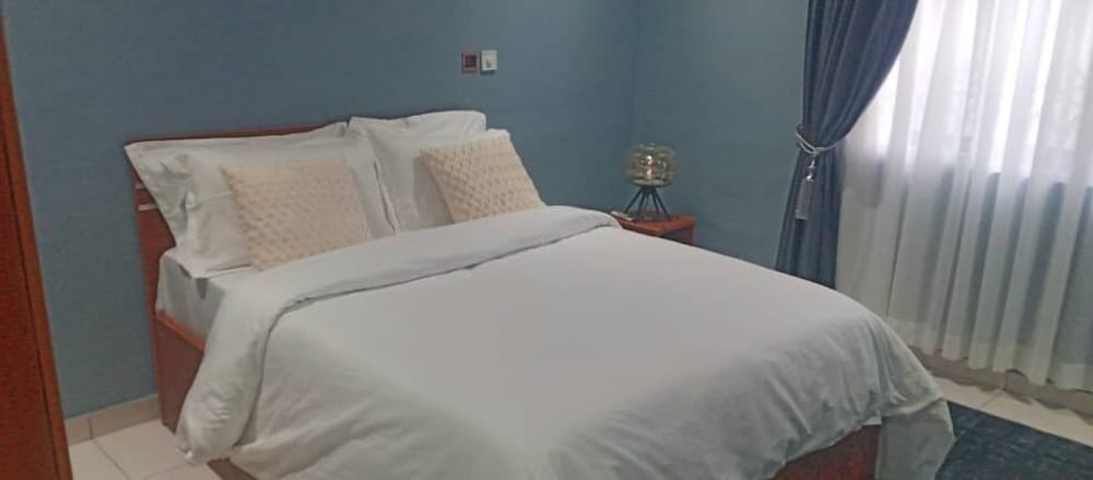 SNS Apartments