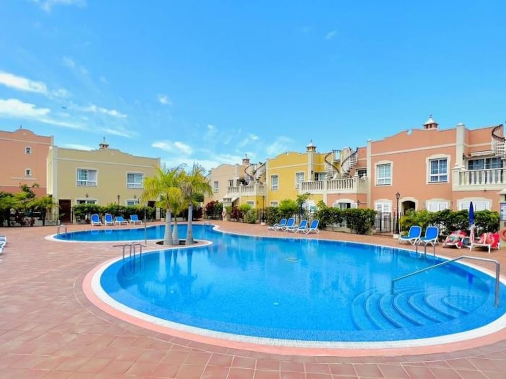 Enjoy 1 BR Palm Mar Next to Pool view 5
