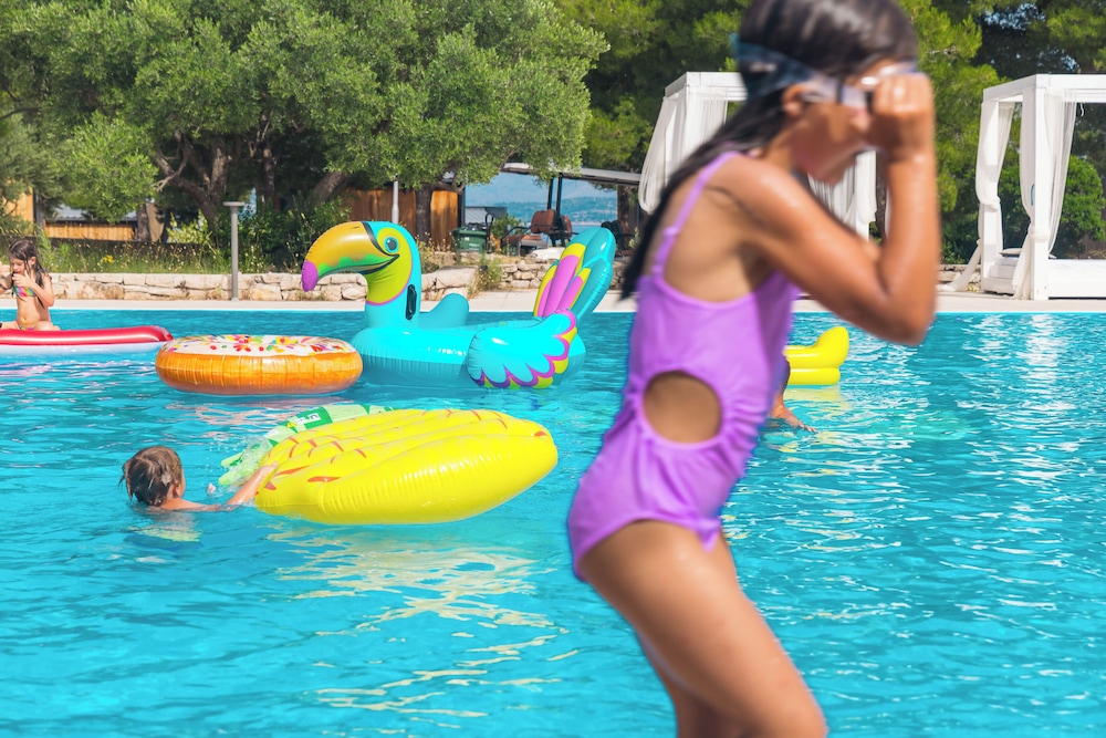 Obonjan Island Resort (film set of Virgin Island show)