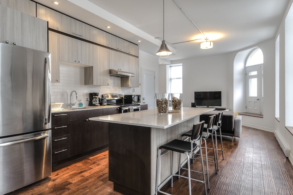 St Laurent Apartments