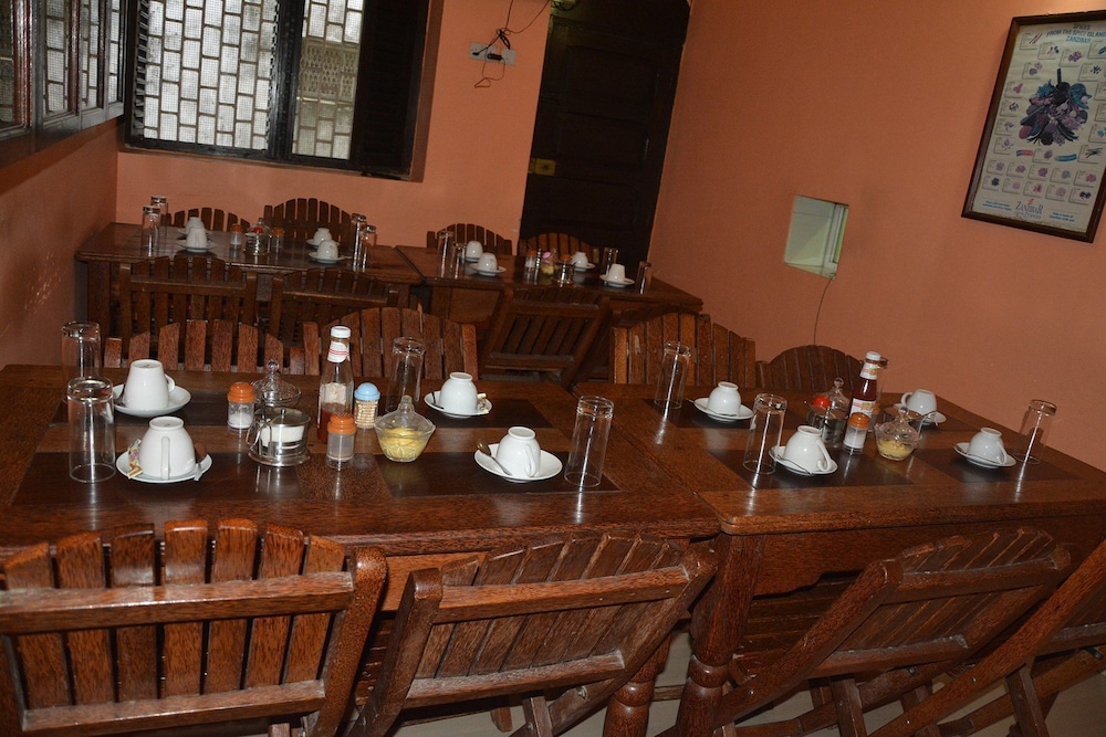 Jambo Guest House