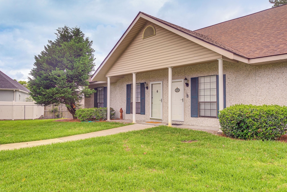 Convenient St Simons Island Home - 3 Mi to Beach! view 4
