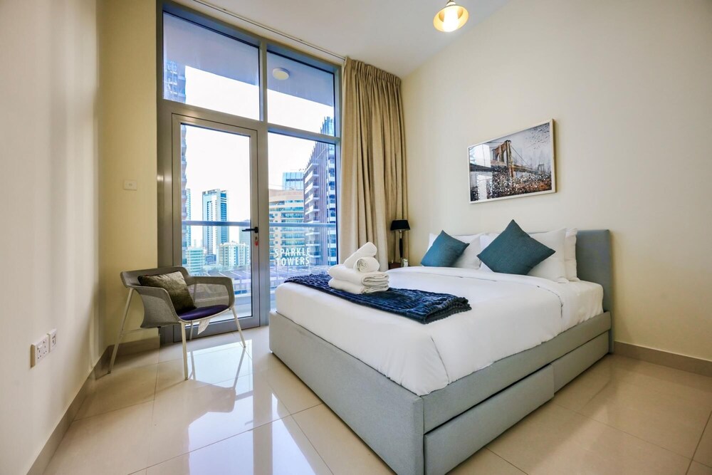 Beautiful Chic Apt w Full Marina View Nxt 2 Beach