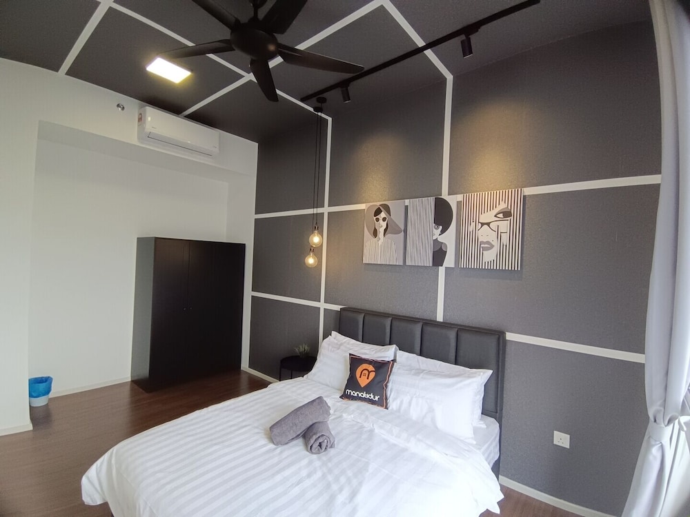 UNA Serviced Apartment by Manatidur