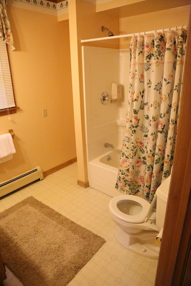 Plymouth Vacations - Salt Ash Inn - Property Image 78