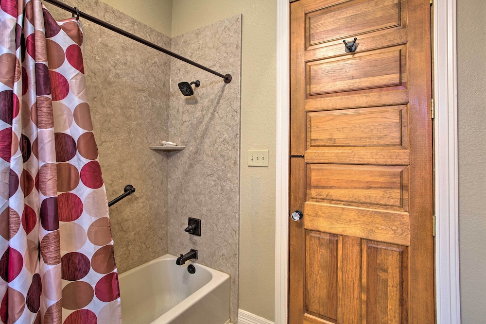 Gainesville Vacations - Charming Gainesville Retreat: Barn, Horses Welcome - Property Image 37