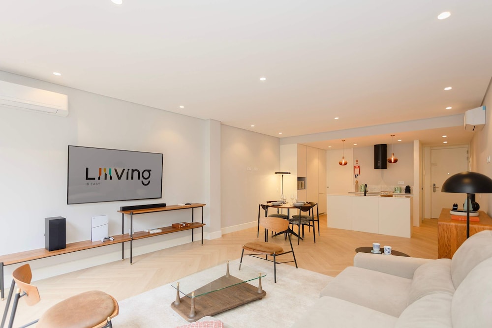 Liiiving in Porto - Pool Paradise Apartment B