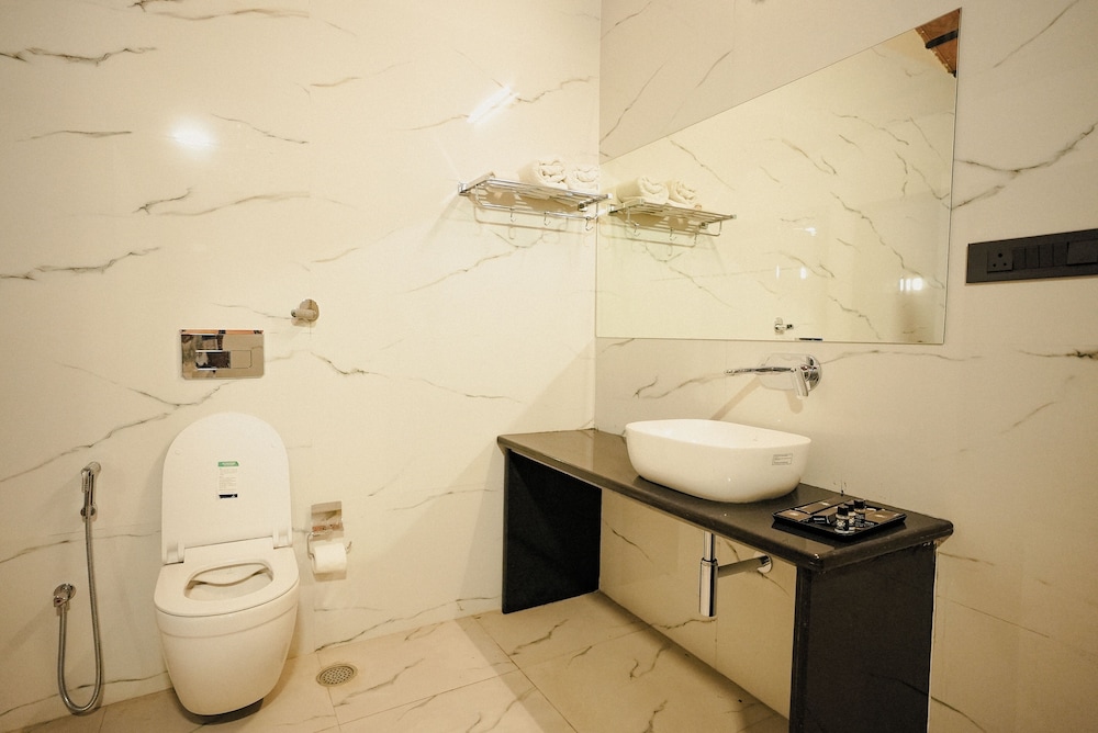 AKAY Resort & Villas