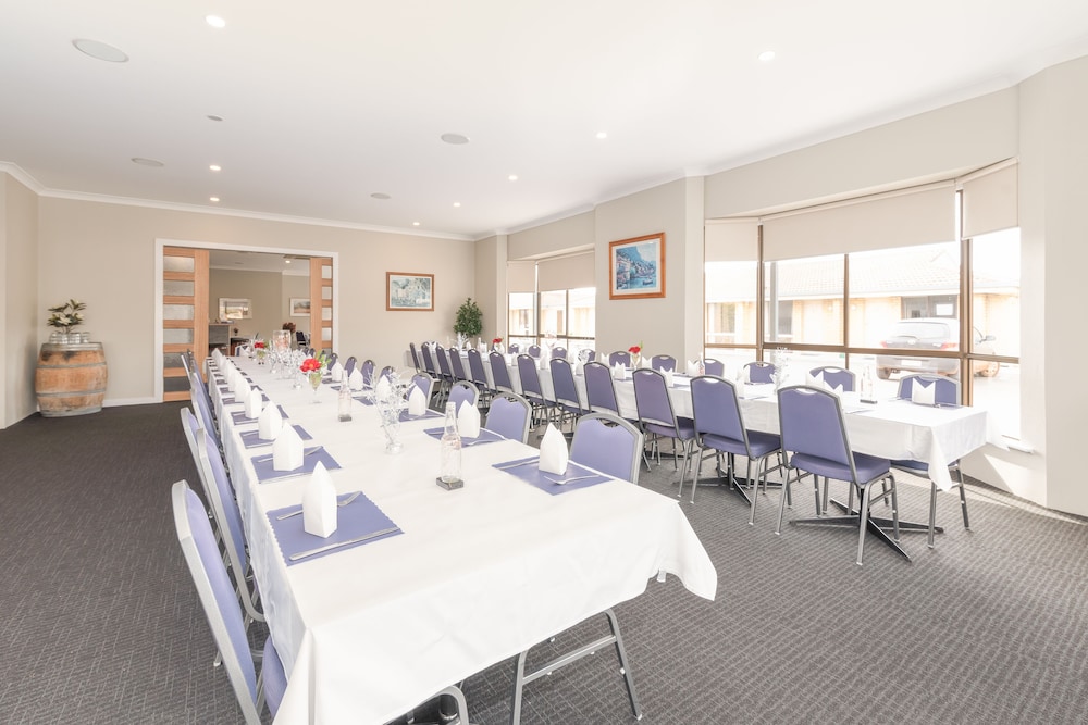 meeting & event spaces