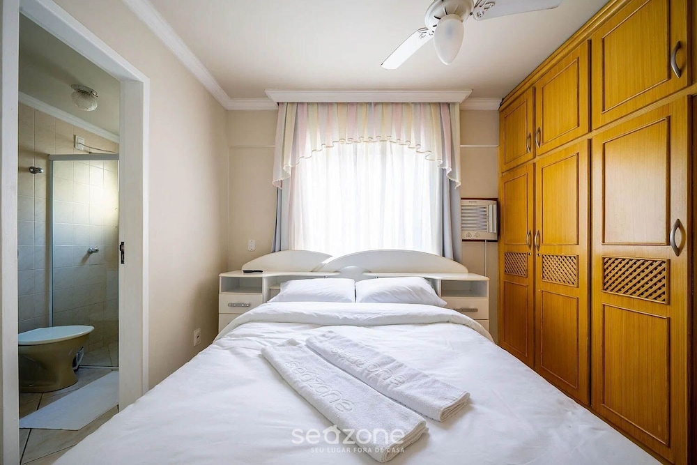 3 Bedroom apt 100m fr/ the Central Beach BC Edg401