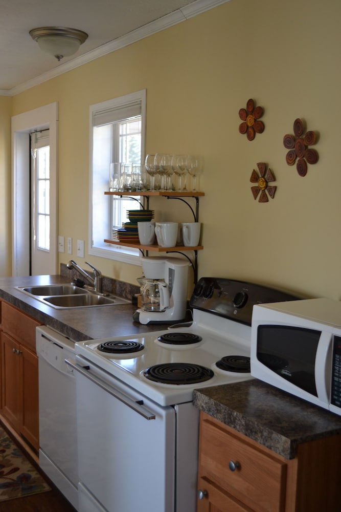River Rock Cottages