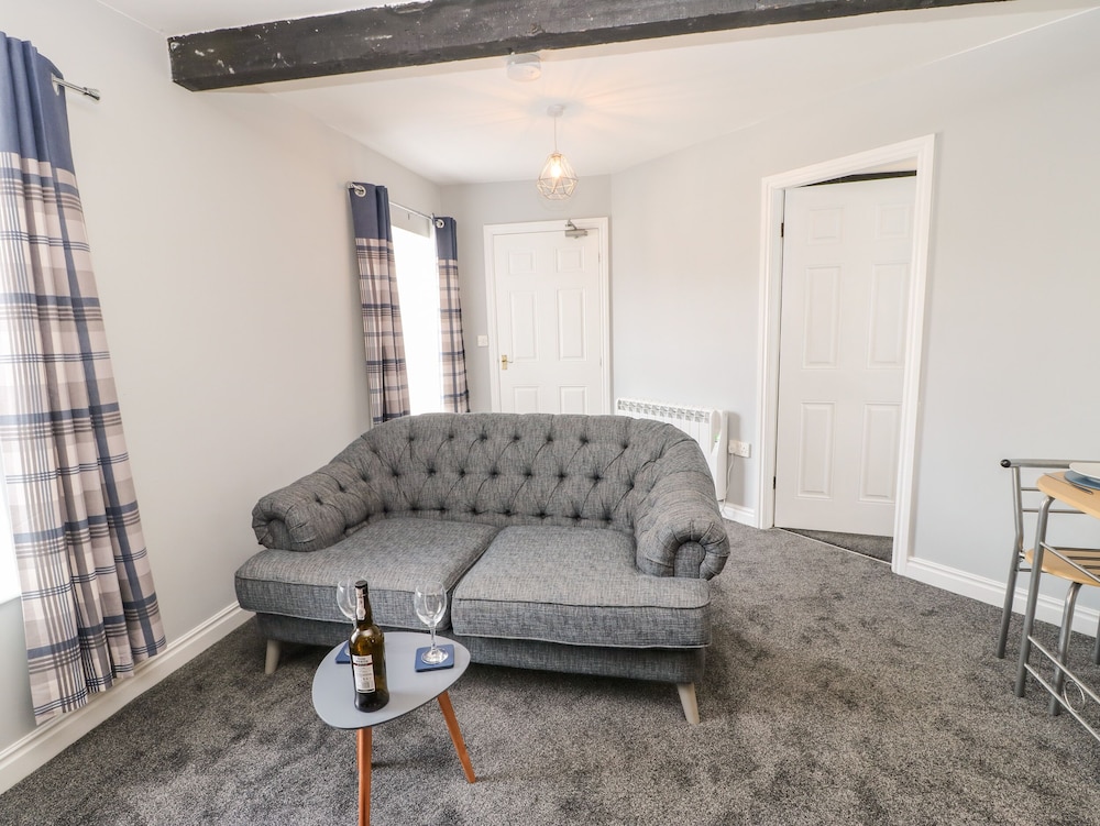 3 Kings Mews