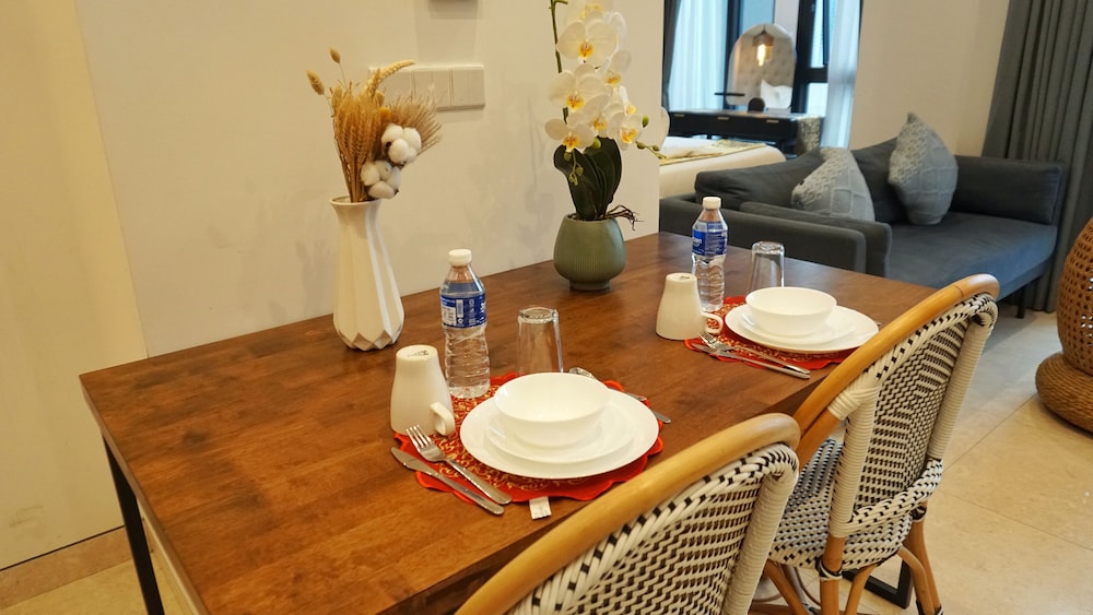 Harmony Luxury Suites At Lucentia BBCC