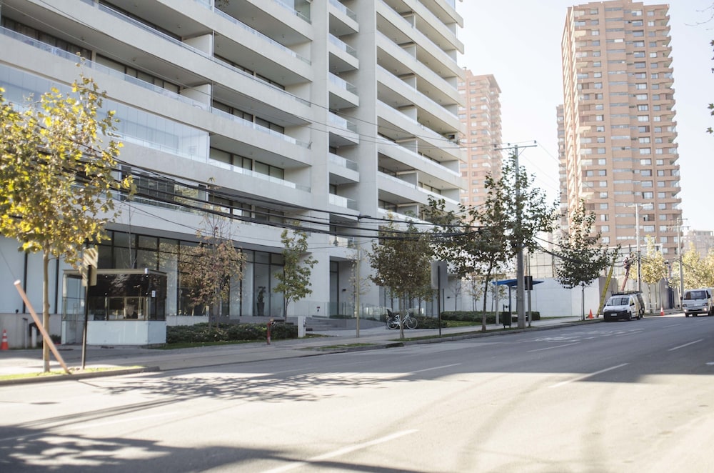 Hotel Loica Suites - Image 1