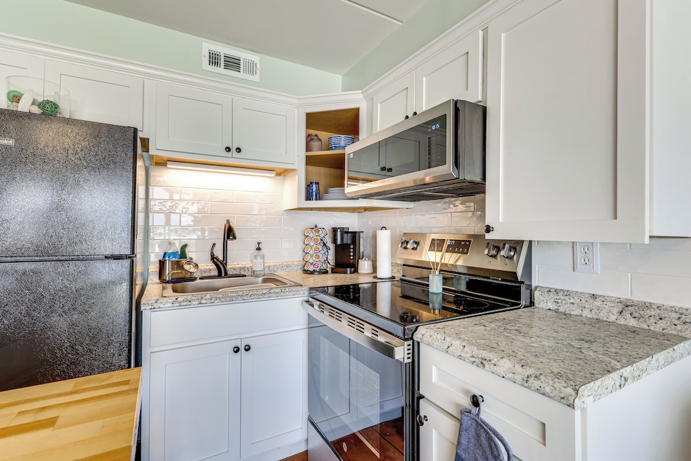Carolina Beach Condo w/ Marina View, on Boardwalk